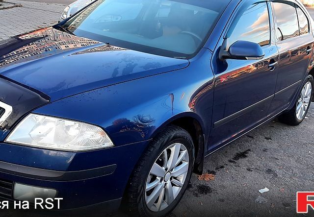 Синій Шкода Октавія, об'ємом двигуна 1.6 л та пробігом 299 тис. км за 6000 $, фото 1 на Automoto.ua