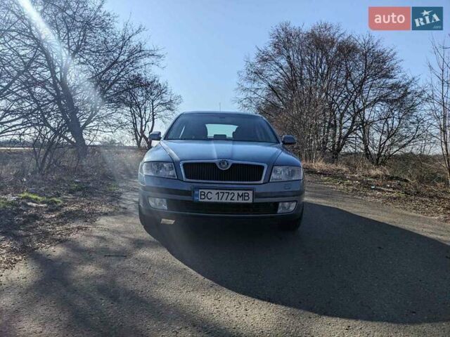 Синий Шкода Октавия, объемом двигателя 1.6 л и пробегом 248 тыс. км за 6250 $, фото 1 на Automoto.ua
