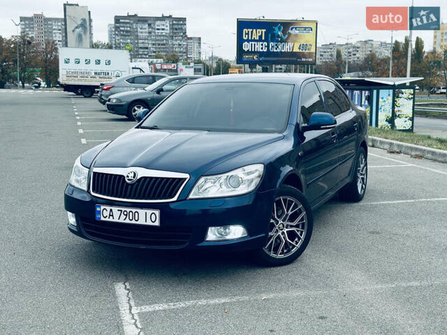 Синій Шкода Октавія, об'ємом двигуна 1.8 л та пробігом 180 тис. км за 9800 $, фото 1 на Automoto.ua