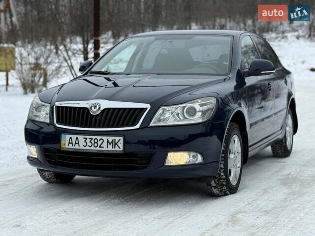Синій Шкода Октавія, об'ємом двигуна 1.6 л та пробігом 175 тис. км за 8500 $, фото 1 на Automoto.ua