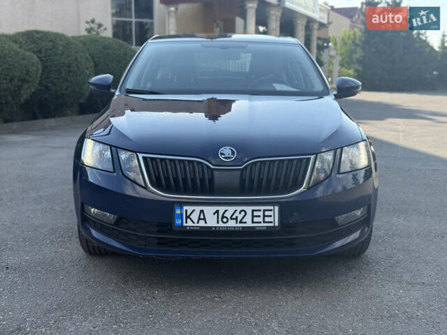 Синій Шкода Октавія, об'ємом двигуна 1.4 л та пробігом 180 тис. км за 11799 $, фото 1 на Automoto.ua
