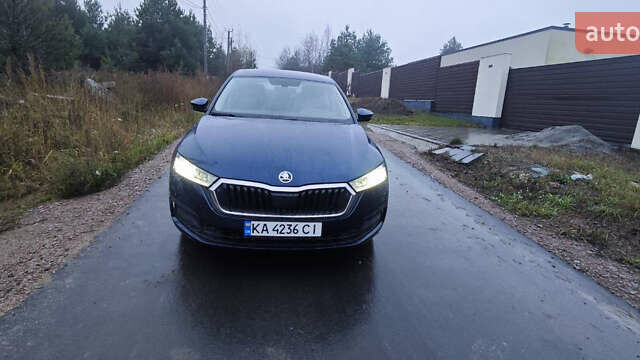 Синий Шкода Октавия, объемом двигателя 1.5 л и пробегом 102 тыс. км за 19500 $, фото 1 на Automoto.ua