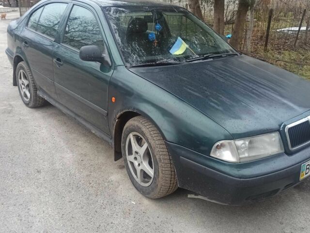 Зелений Шкода Октавія, об'ємом двигуна 2 л та пробігом 298 тис. км за 2600 $, фото 1 на Automoto.ua