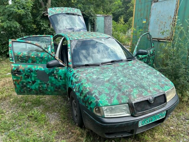 Зеленый Шкода Октавия, объемом двигателя 1.9 л и пробегом 300 тыс. км за 1323 $, фото 1 на Automoto.ua