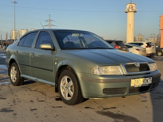 Зеленый Шкода Октавия, объемом двигателя 1.6 л и пробегом 176 тыс. км за 4550 $, фото 1 на Automoto.ua