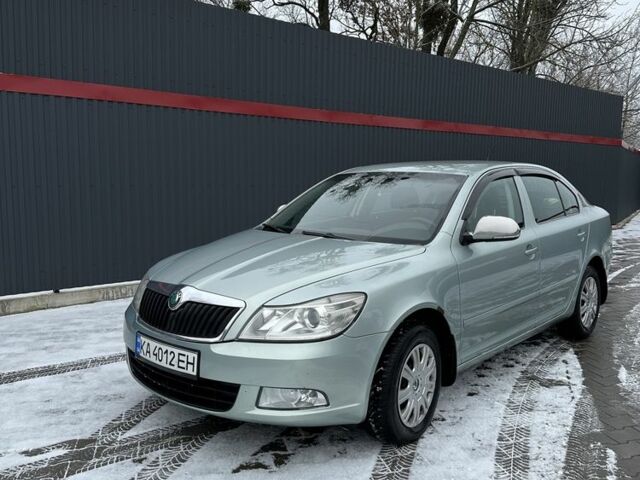 Зелений Шкода Октавія, об'ємом двигуна 1.8 л та пробігом 251 тис. км за 7000 $, фото 1 на Automoto.ua