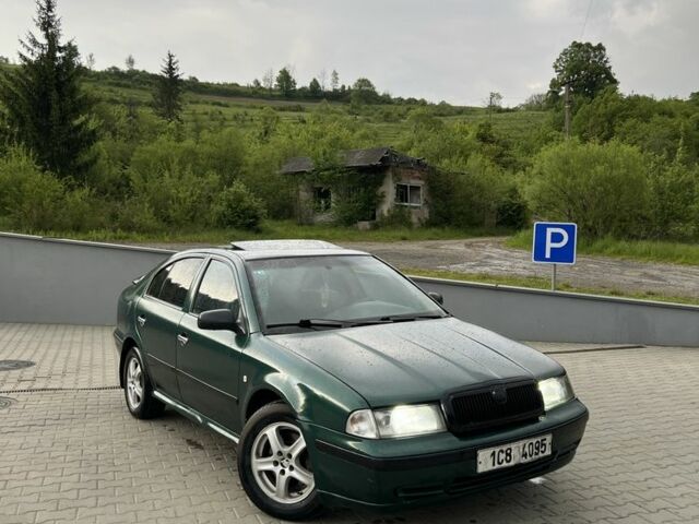 Зеленый Шкода Октавия, объемом двигателя 1.9 л и пробегом 250 тыс. км за 1450 $, фото 1 на Automoto.ua