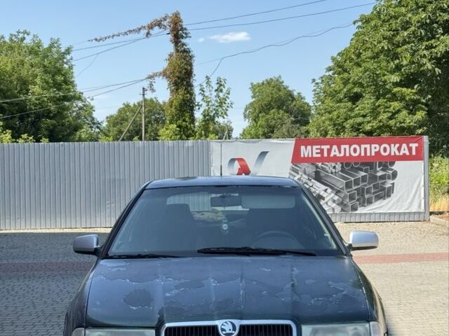 Зеленый Шкода Октавия, объемом двигателя 1.6 л и пробегом 300 тыс. км за 1950 $, фото 1 на Automoto.ua