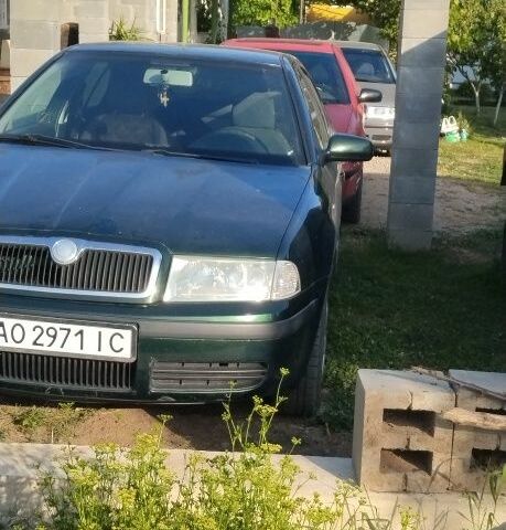 Зеленый Шкода Октавия, объемом двигателя 1.9 л и пробегом 309 тыс. км за 3350 $, фото 1 на Automoto.ua