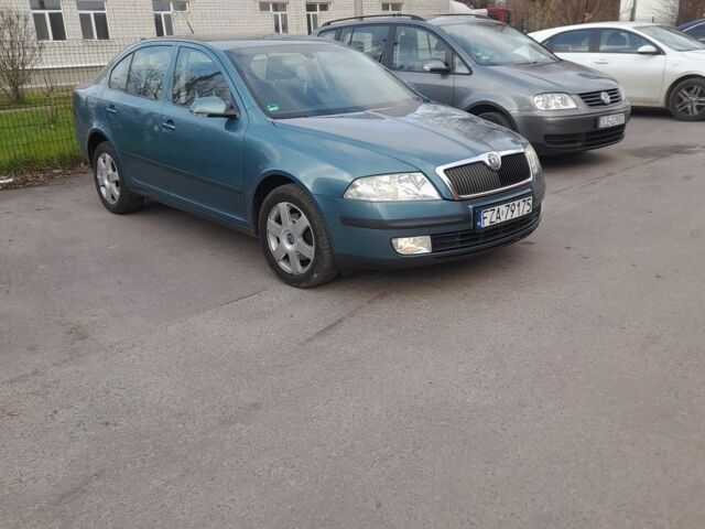 Зелений Шкода Октавія, об'ємом двигуна 0 л та пробігом 300 тис. км за 2600 $, фото 1 на Automoto.ua