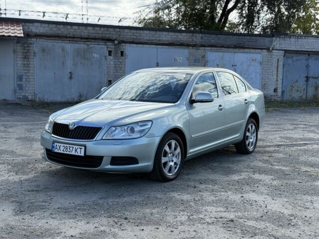 Зелений Шкода Октавія, об'ємом двигуна 1.6 л та пробігом 185 тис. км за 7300 $, фото 1 на Automoto.ua