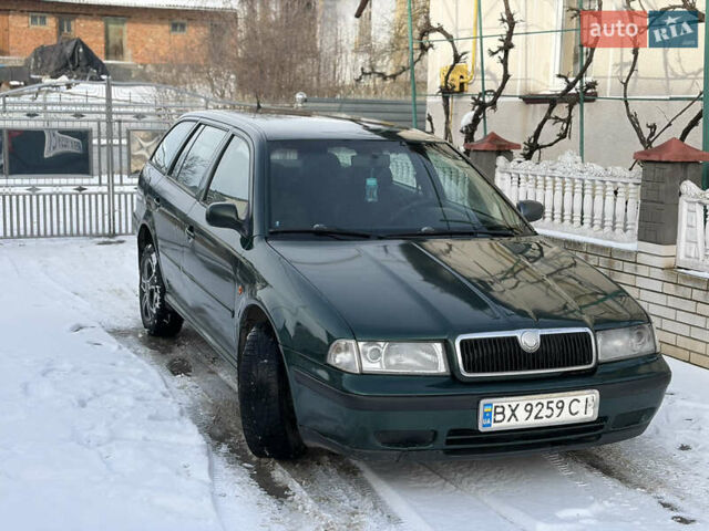 Зелений Шкода Октавія, об'ємом двигуна 1.6 л та пробігом 340 тис. км за 2999 $, фото 1 на Automoto.ua