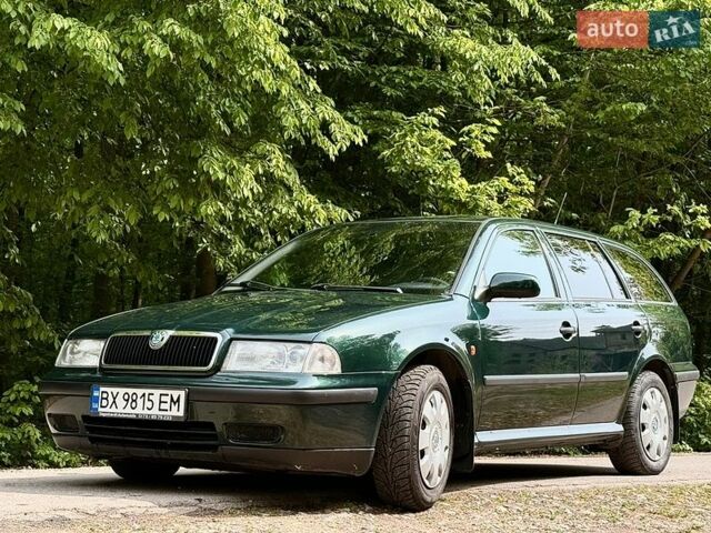 Зеленый Шкода Октавия, объемом двигателя 1.6 л и пробегом 188 тыс. км за 3950 $, фото 1 на Automoto.ua