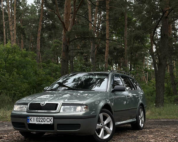 Зелений Шкода Октавія, об'ємом двигуна 1.98 л та пробігом 345 тис. км за 4700 $, фото 1 на Automoto.ua