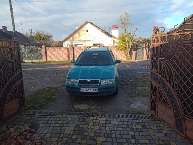 Зеленый Шкода Октавия, объемом двигателя 1.6 л и пробегом 193 тыс. км за 4200 $, фото 1 на Automoto.ua