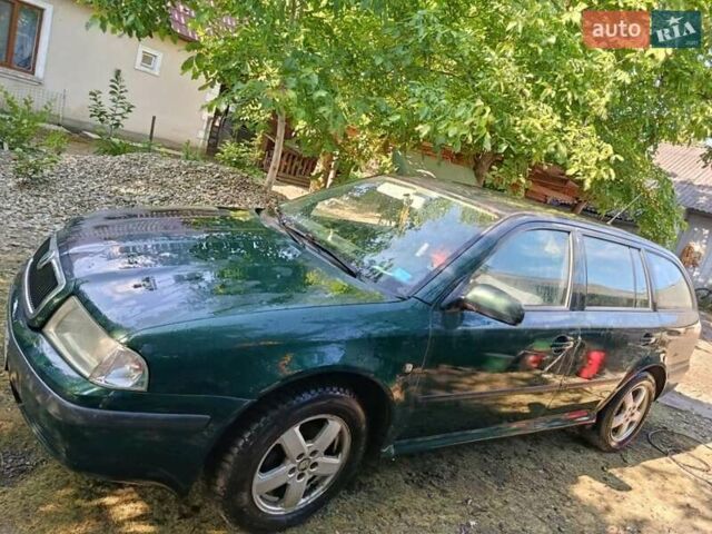 Зелений Шкода Октавія, об'ємом двигуна 1.6 л та пробігом 283 тис. км за 4400 $, фото 1 на Automoto.ua