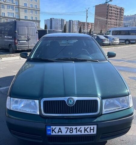 Зеленый Шкода Октавия, объемом двигателя 1.78 л и пробегом 282 тыс. км за 3300 $, фото 1 на Automoto.ua