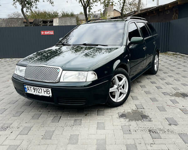 Зеленый Шкода Октавия, объемом двигателя 1.6 л и пробегом 331 тыс. км за 3650 $, фото 1 на Automoto.ua