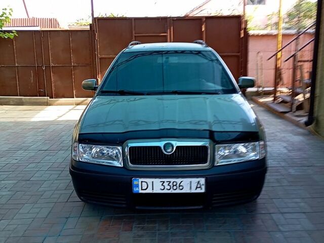 Зелений Шкода Октавія, об'ємом двигуна 1.9 л та пробігом 0 тис. км за 4000 $, фото 1 на Automoto.ua