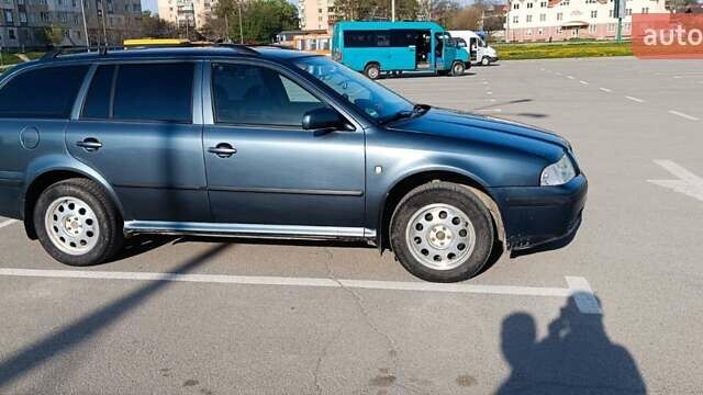 Зеленый Шкода Октавия, объемом двигателя 1.4 л и пробегом 240 тыс. км за 4200 $, фото 1 на Automoto.ua