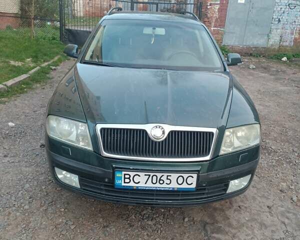 Зелений Шкода Октавія, об'ємом двигуна 1.97 л та пробігом 353 тис. км за 6000 $, фото 1 на Automoto.ua