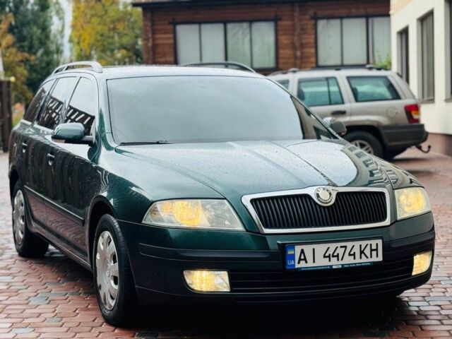 Зеленый Шкода Октавия, объемом двигателя 1.6 л и пробегом 200 тыс. км за 5700 $, фото 1 на Automoto.ua
