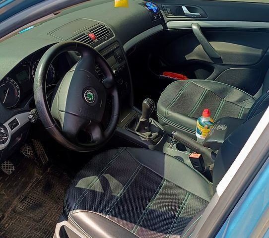 Зелений Шкода Октавія, об'ємом двигуна 1.6 л та пробігом 213 тис. км за 5200 $, фото 1 на Automoto.ua