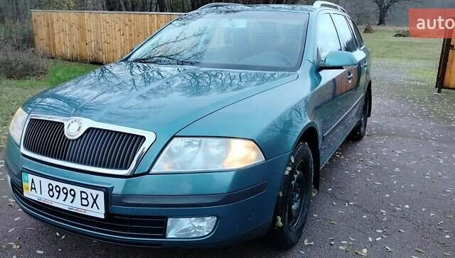 Зеленый Шкода Октавия, объемом двигателя 1.59 л и пробегом 250 тыс. км за 6000 $, фото 1 на Automoto.ua