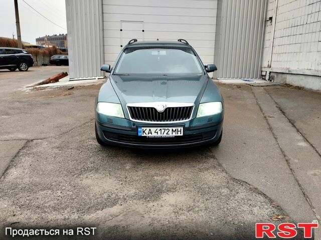 Зелений Шкода Октавія, об'ємом двигуна 2 л та пробігом 268 тис. км за 5700 $, фото 1 на Automoto.ua