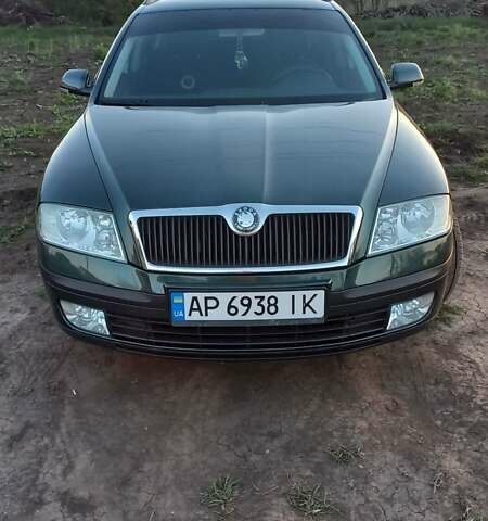 Зелений Шкода Октавія, об'ємом двигуна 1.6 л та пробігом 246 тис. км за 6450 $, фото 1 на Automoto.ua