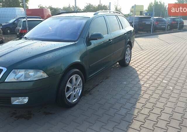 Зеленый Шкода Октавия, объемом двигателя 1.97 л и пробегом 270 тыс. км за 5500 $, фото 1 на Automoto.ua