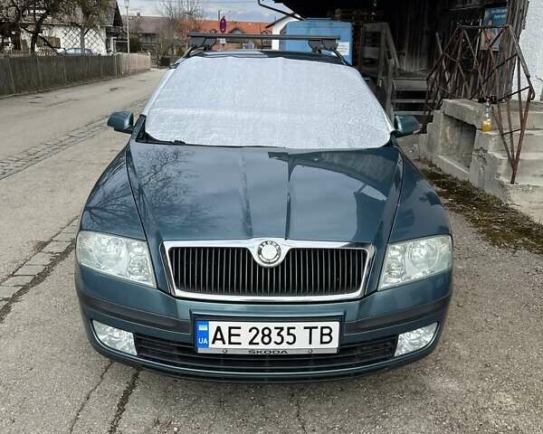 Зелений Шкода Октавія, об'ємом двигуна 1.6 л та пробігом 238 тис. км за 4690 $, фото 1 на Automoto.ua