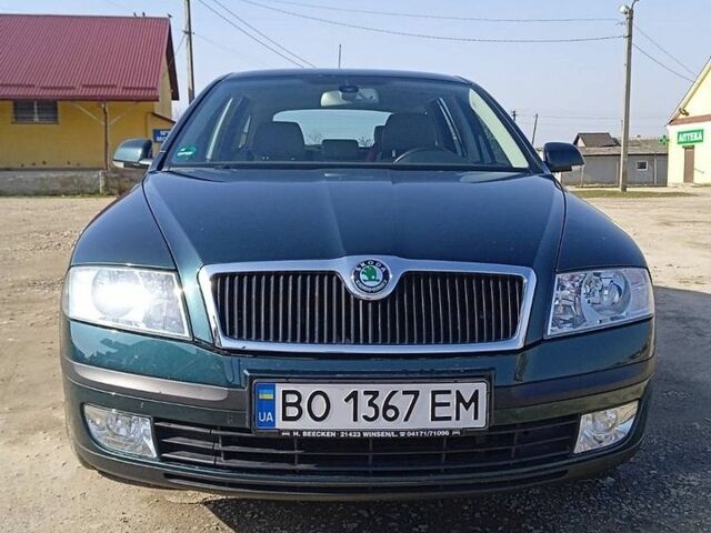 Зеленый Шкода Октавия, объемом двигателя 1.6 л и пробегом 227 тыс. км за 6200 $, фото 1 на Automoto.ua