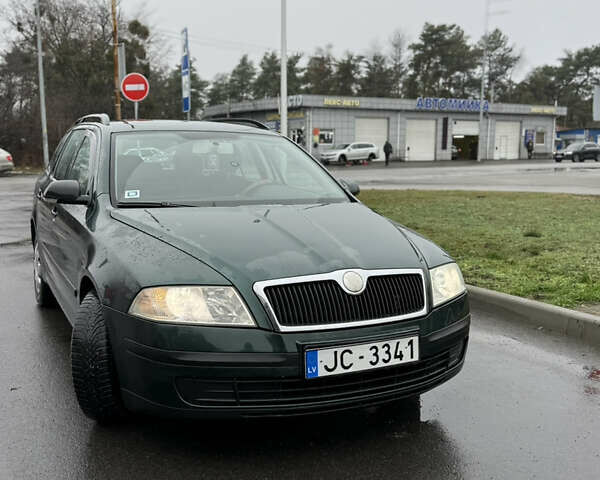 Зеленый Шкода Октавия, объемом двигателя 1.9 л и пробегом 470 тыс. км за 2750 $, фото 1 на Automoto.ua