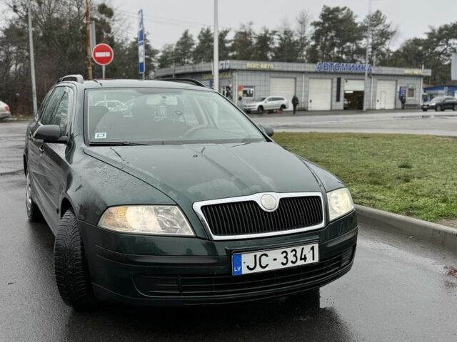 Зеленый Шкода Октавия, объемом двигателя 1.9 л и пробегом 470 тыс. км за 2750 $, фото 1 на Automoto.ua