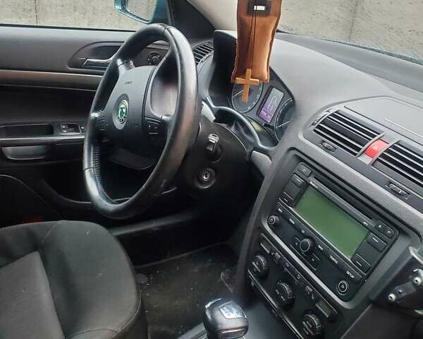 Зеленый Шкода Октавия, объемом двигателя 1.9 л и пробегом 291 тыс. км за 5500 $, фото 1 на Automoto.ua