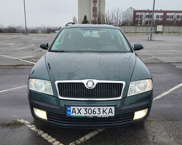 Зелений Шкода Октавія, об'ємом двигуна 1.6 л та пробігом 201 тис. км за 6000 $, фото 1 на Automoto.ua