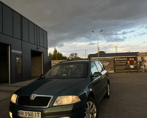 Зеленый Шкода Октавия, объемом двигателя 1.97 л и пробегом 267 тыс. км за 6970 $, фото 1 на Automoto.ua