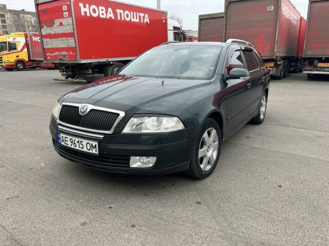 Зелений Шкода Октавія, об'ємом двигуна 2 л та пробігом 259 тис. км за 5000 $, фото 1 на Automoto.ua