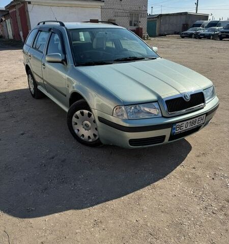 Зелений Шкода Октавія, об'ємом двигуна 1.6 л та пробігом 288 тис. км за 5500 $, фото 1 на Automoto.ua