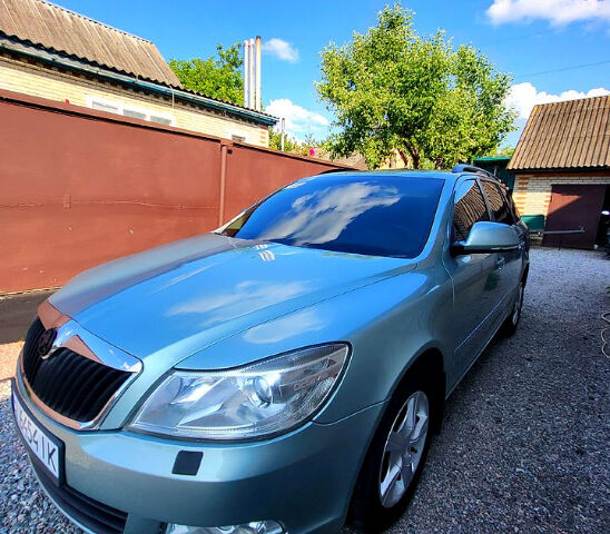 Зелений Шкода Октавія, об'ємом двигуна 1.6 л та пробігом 220 тис. км за 6600 $, фото 1 на Automoto.ua