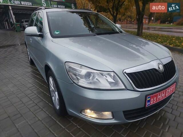 Шкода Октавия 2010 в Кропивницком (Кировограде) на Automoto.ua Зеленый Шкода Октавия, объемом двигателя 1.4 л и пробегом 187 тыс. км за 7300 $, фото 1 на Automoto.ua