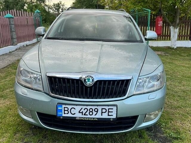 Зеленый Шкода Октавия, объемом двигателя 2 л и пробегом 293 тыс. км за 6500 $, фото 1 на Automoto.ua