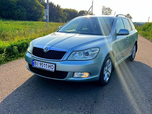 Зелений Шкода Октавія, об'ємом двигуна 1.6 л та пробігом 303 тис. км за 7800 $, фото 1 на Automoto.ua