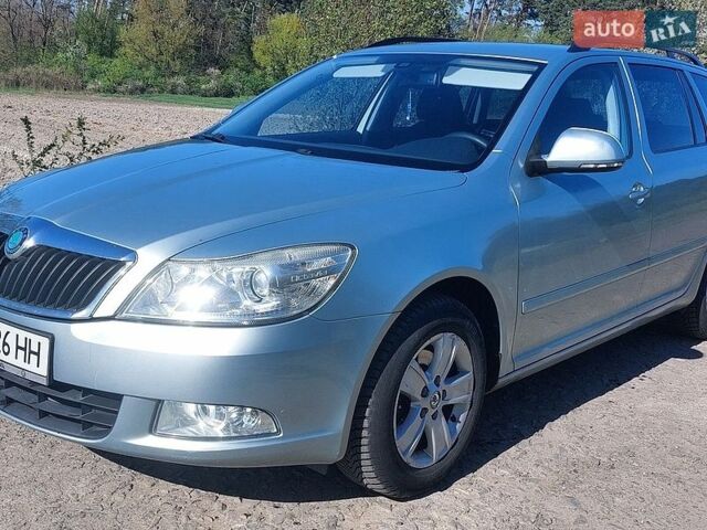 Зеленый Шкода Октавия, объемом двигателя 1.6 л и пробегом 277 тыс. км за 7400 $, фото 1 на Automoto.ua