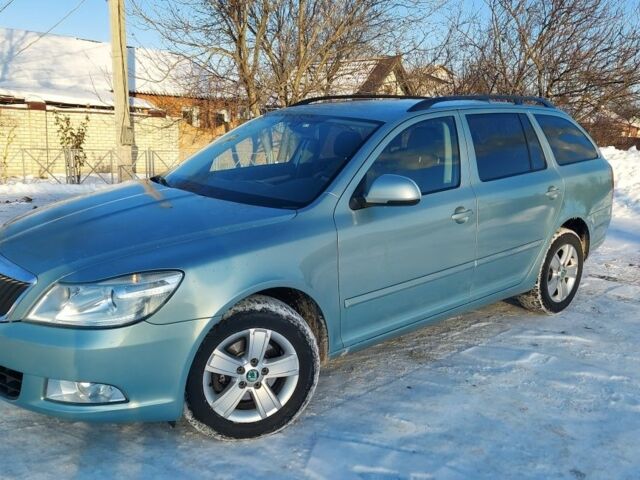 Зеленый Шкода Октавия, объемом двигателя 1.6 л и пробегом 231 тыс. км за 8700 $, фото 1 на Automoto.ua