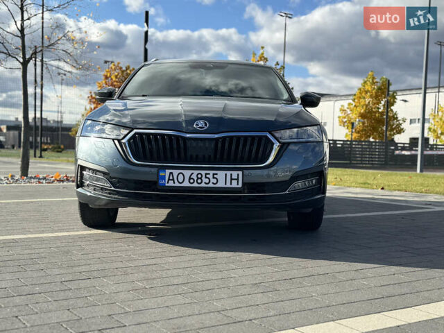 Шкода Октавия 2021 в Мукачеве на Automoto.ua Зеленый Шкода Октавия, объемом двигателя 1.4 л и пробегом 50 тыс. км за 26999 $, фото 1 на Automoto.ua