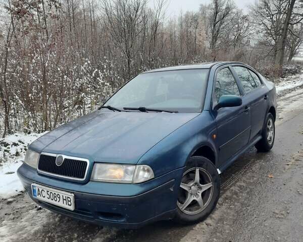 Зеленый Шкода Октавия, объемом двигателя 1.78 л и пробегом 360 тыс. км за 2400 $, фото 1 на Automoto.ua