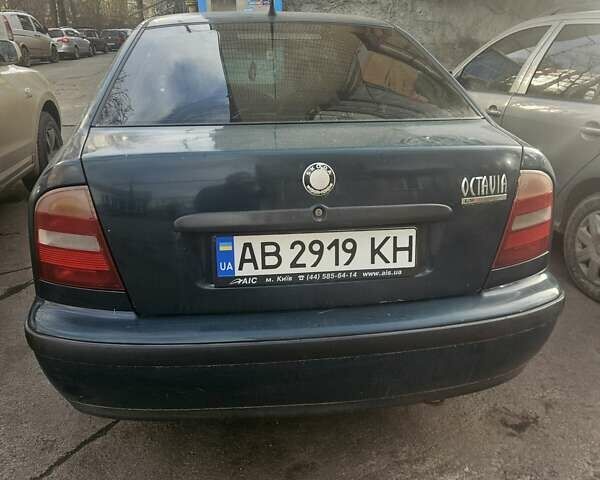 Зелений Шкода Октавія, об'ємом двигуна 1.6 л та пробігом 475 тис. км за 2300 $, фото 1 на Automoto.ua