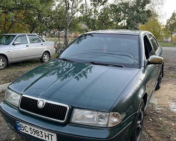 Зеленый Шкода Октавия, объемом двигателя 1.6 л и пробегом 530 тыс. км за 2500 $, фото 1 на Automoto.ua